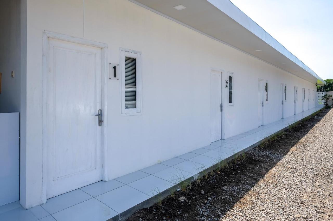 Reddoorz Near Tugu Kartasura Otel Sukoharjo Dış mekan fotoğraf