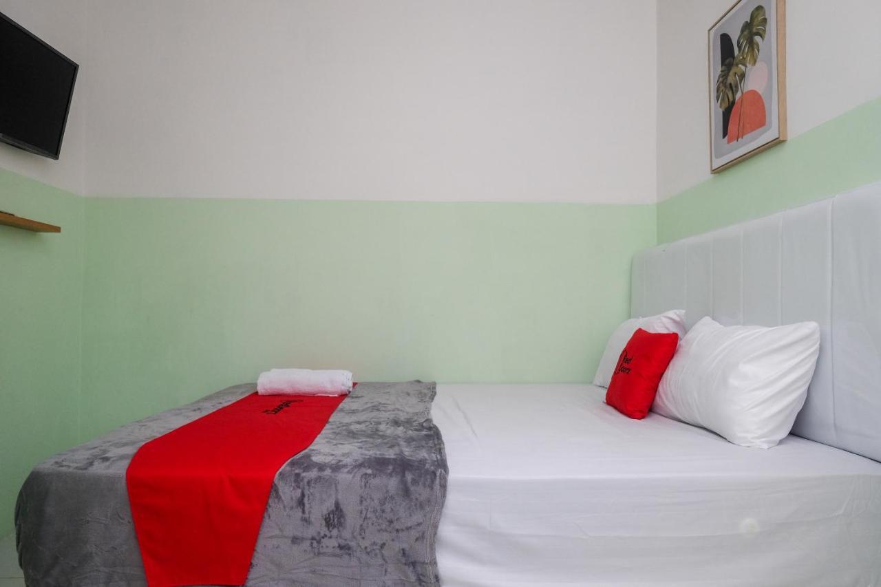 Reddoorz Near Tugu Kartasura Otel Sukoharjo Dış mekan fotoğraf